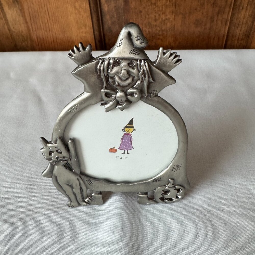 #2 Pewter Witch w/Cat & Jack-O-Lantern Halloween Frame for 1 Photograph